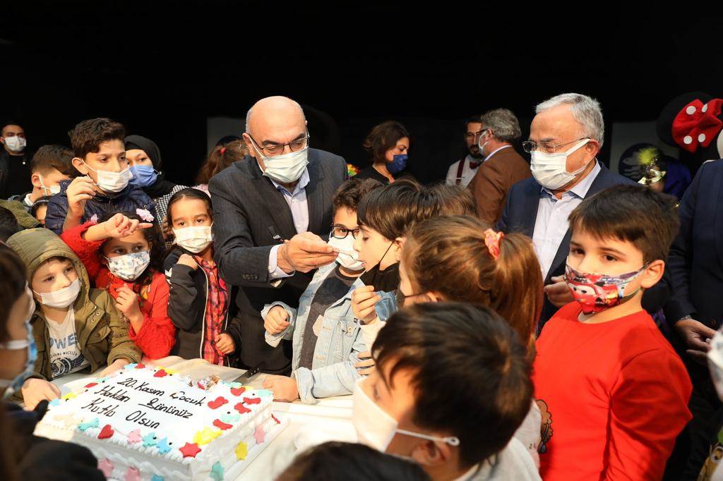 DÜNYA ÇOCUK HAKLARI GÜNÜNE RENKLİ KUTLAMA cocuk 6