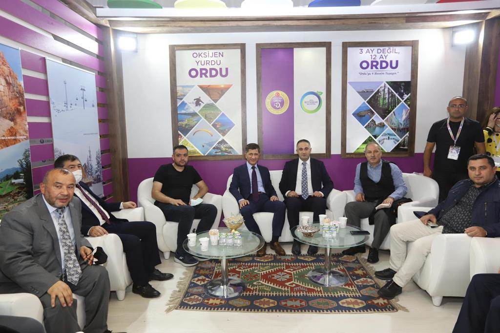 ORDU TANITIM GÜNLERİ DEVAM EDİYOR BÜYÜKŞEHİR BELEDİYESİ STANDINA YOĞUN İLGİ