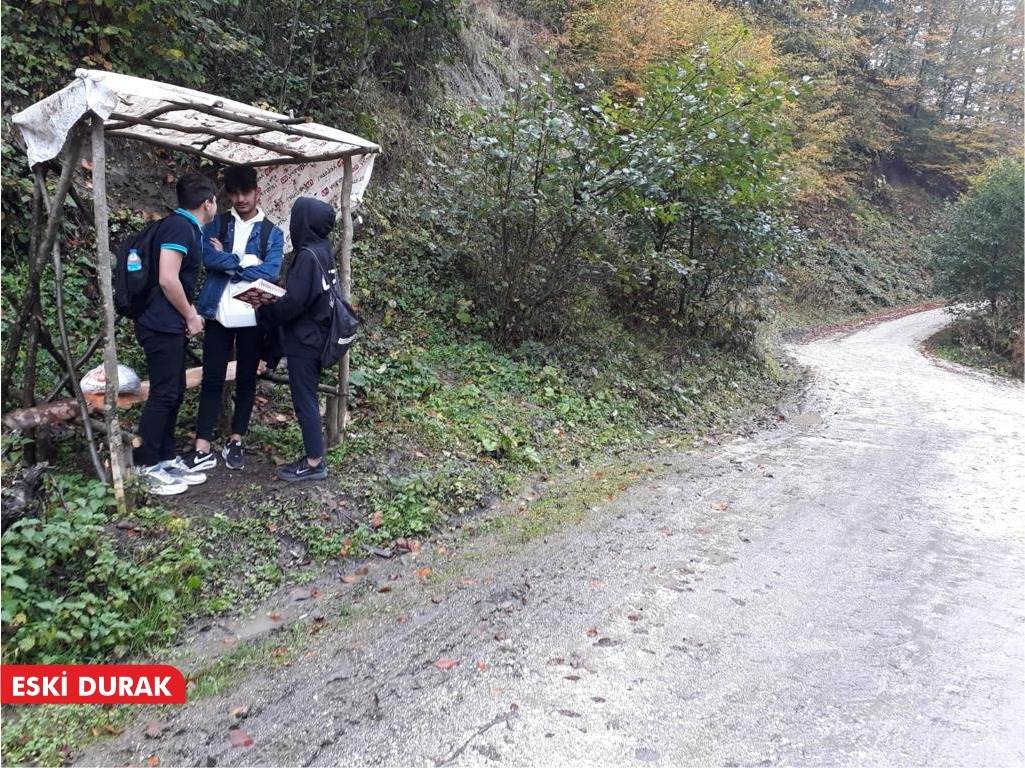 Bir Durak, Onlarca Gülümseme DURAK3