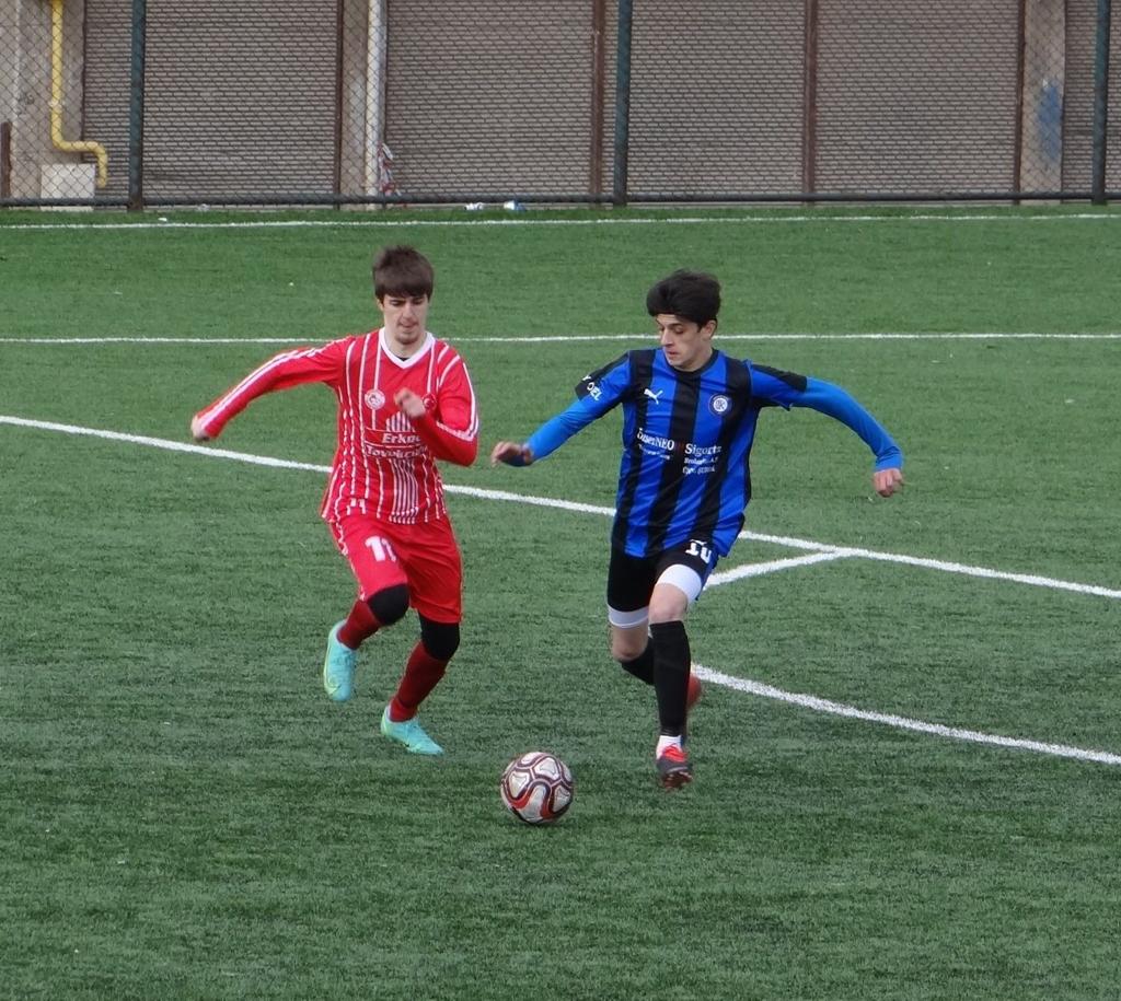ÜFK'DAN MUHTEŞEM DÖNÜŞ 2-4! UFK5 1