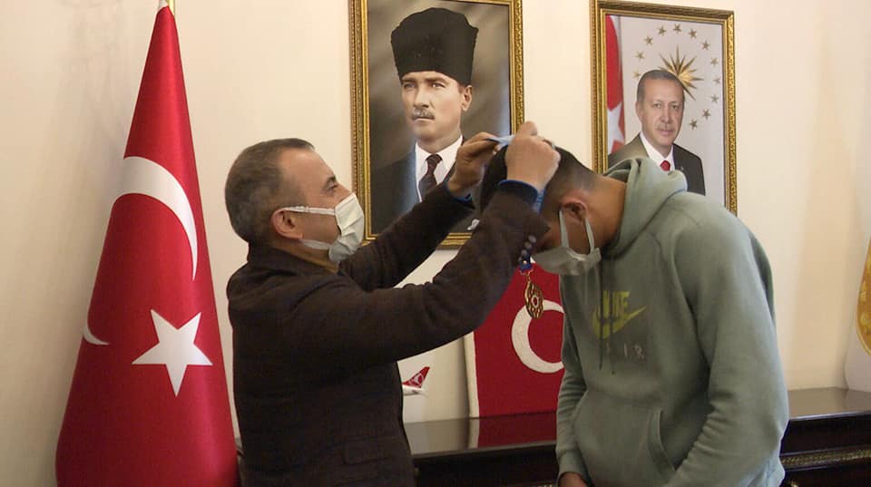 15 YIL SONRA DUYGUSAL BULUŞMA VALI