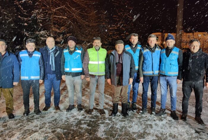 ÜNYE’DE KARLA ETKİLİ MÜCADELE! unye1