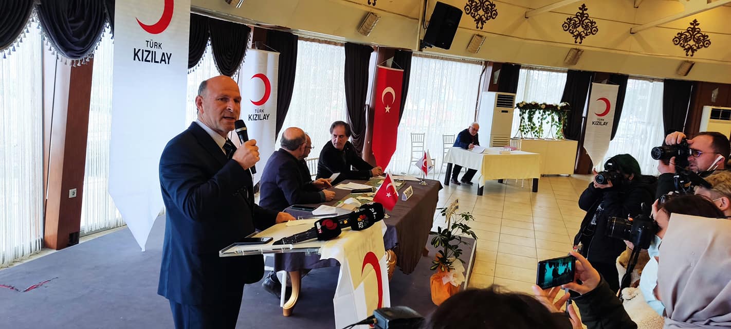 Türk KızılayI Ünye Şubesi Olağan Genel Kurulu'nda Halit Özdemir, başkan