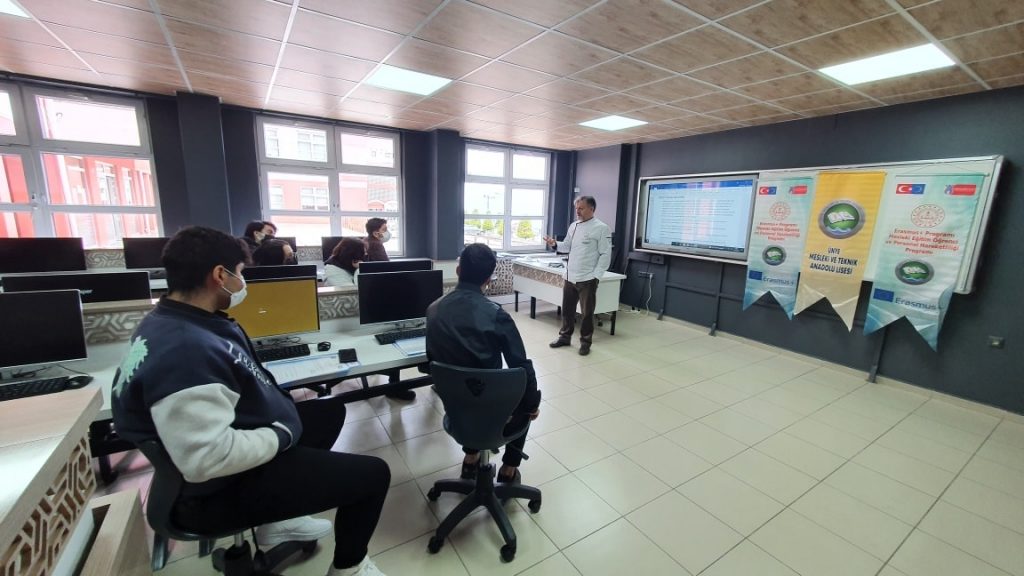 PROJE KAPSAMINDA ÖĞRENCİLER İSPANYA'YA GİDİYOR PROJE3