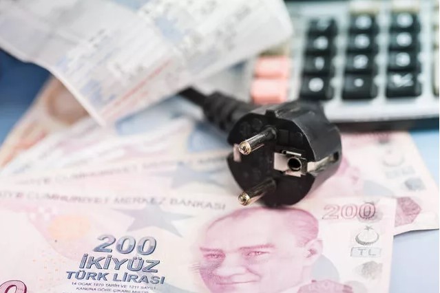 Elektrik faturasıyla ilgili son dakika gelişmeleri merak edilirken hem konutlarda