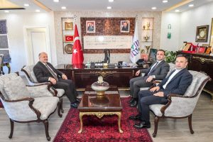 Hüseyin Tavlı yaptığı paylaşımda, Ünye ve Fatsa iki kardeş kenttir