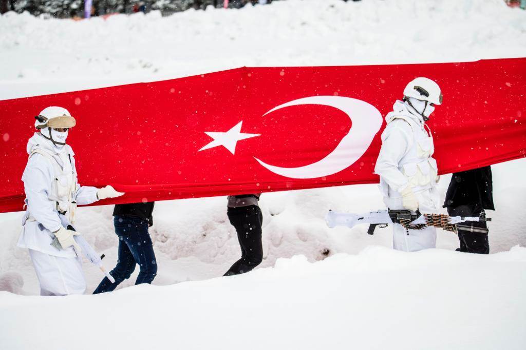 ÇOBAN VE AV KÖPEKLERİ “EN GÜZEL” OLMAK İÇİN YARIŞTI YAYLA3