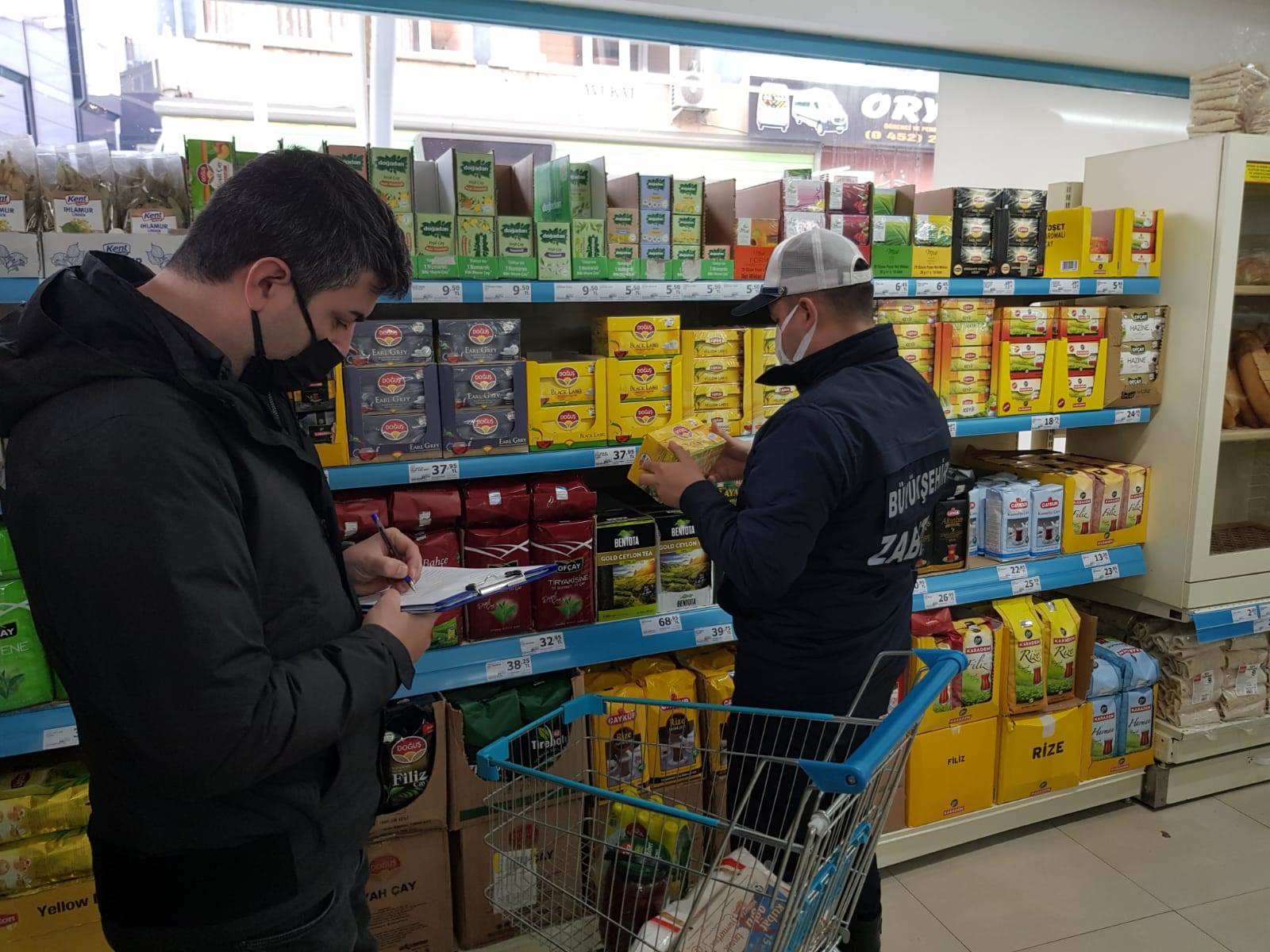 Ordu Büyükşehir Belediyesi Zabıta ekipleri, kent genelinde KDV, fahiş fiyat,