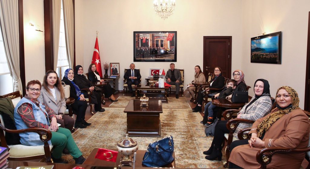 BELEDİYEDEN KADIN GİRİŞİMCİLERE TAM DESTEK kadin3