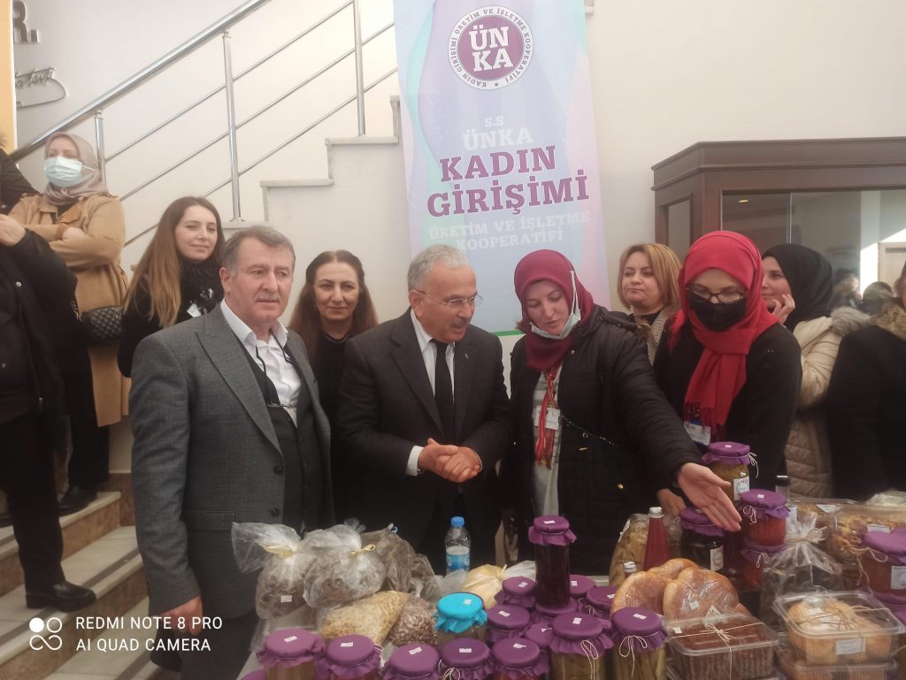 BELEDİYEDEN KADIN GİRİŞİMCİLERE TAM DESTEK kadin4