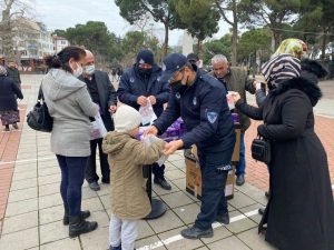 Ordu Büyükşehir Belediyesi tarafından Miraç Kandili münasebetiyle vatandaşlara kandil simidi