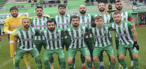 unye 4 0 galibiyetle liderligini surdurdu