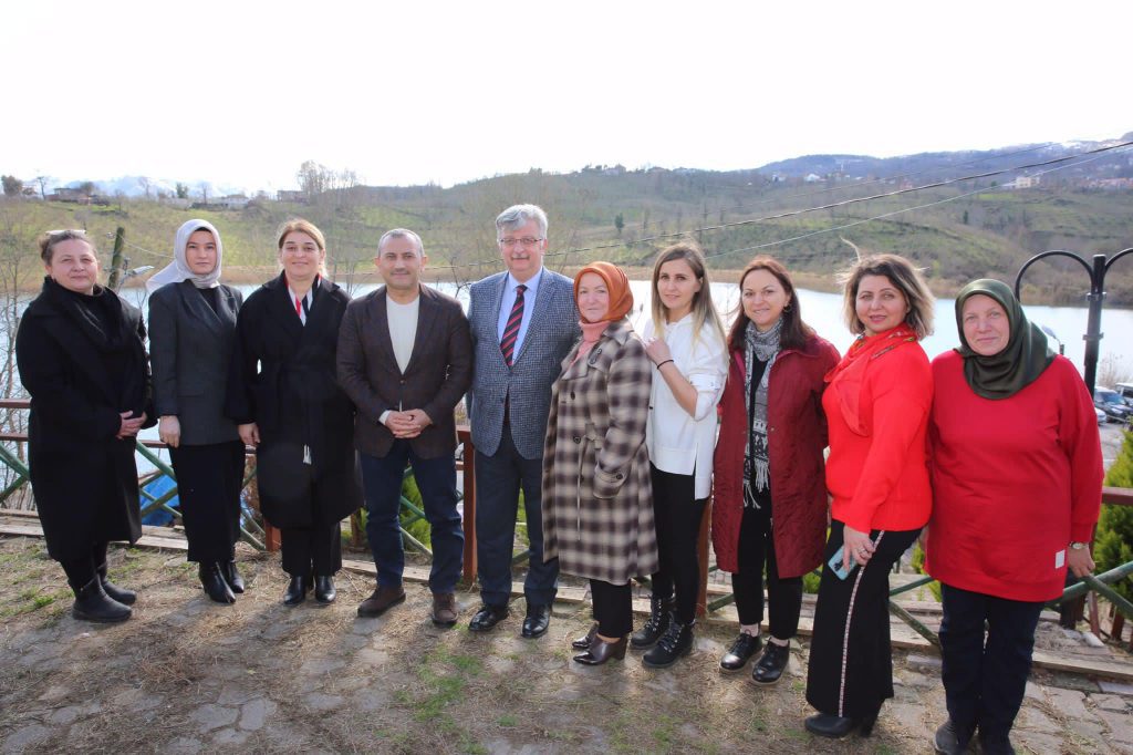 Vali Sonel Girişimci Kadınlarla Bir Araya Geldi GIR1