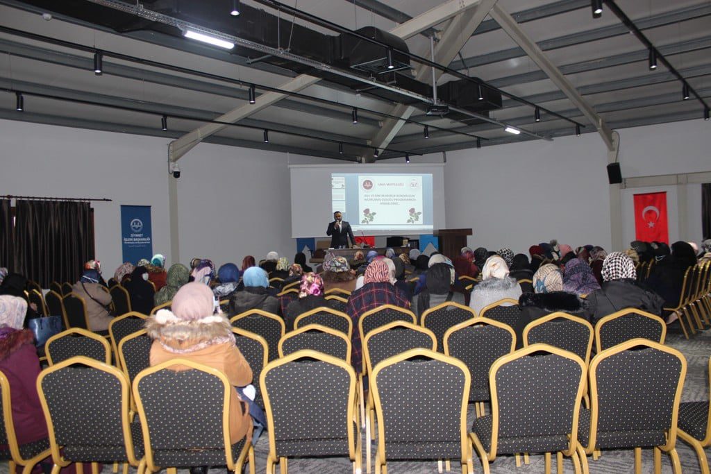 MÜFTÜLÜK'DEN ''Değişen dünyada kadın olmak'' KONFERANSI MU1