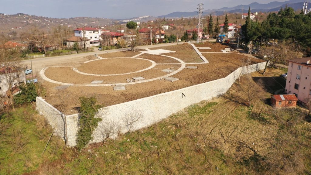 BÜYÜKŞEHİRDEN ALTINORDU'YA MODERN PARK PARK