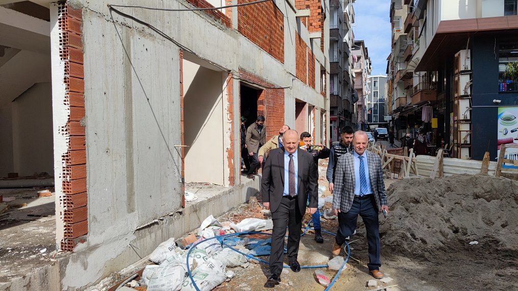 BELEDİYE İŞ MERKEZİ HIZLA YÜKSELİYOR bel5