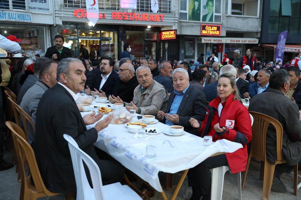 RAMAZANIN COŞKUSU BÜYÜKŞEHİR İLE YAŞANIYOR cosku4