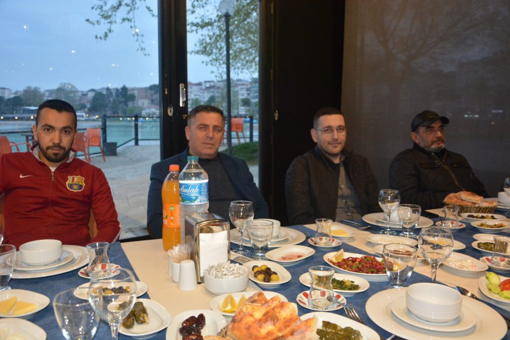 EMLAK SEKTÖRÜ TEMSİLCİLERİ İFTARDA BULUŞTU emlak2