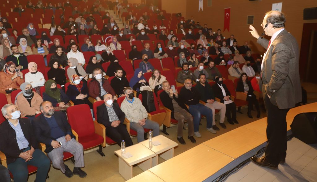 GAZETECİ YAZAR YUSUF KAPLAN ORDULULAR İLE BULUŞTU gazete