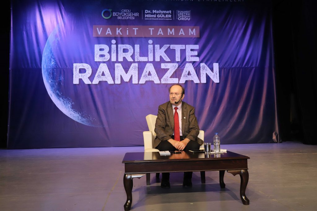 GAZETECİ YAZAR YUSUF KAPLAN ORDULULAR İLE BULUŞTU gazete3