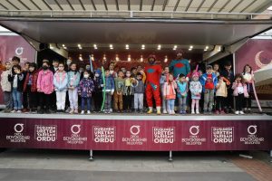 Ramazan ayının 10. gününde etkinliklerin adresi Perşembe ilçesi oldu. Saat
