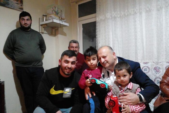 BAŞKAN TAVLI GÖNÜL SOFRASINI HANELERE TAŞIDI ta 1