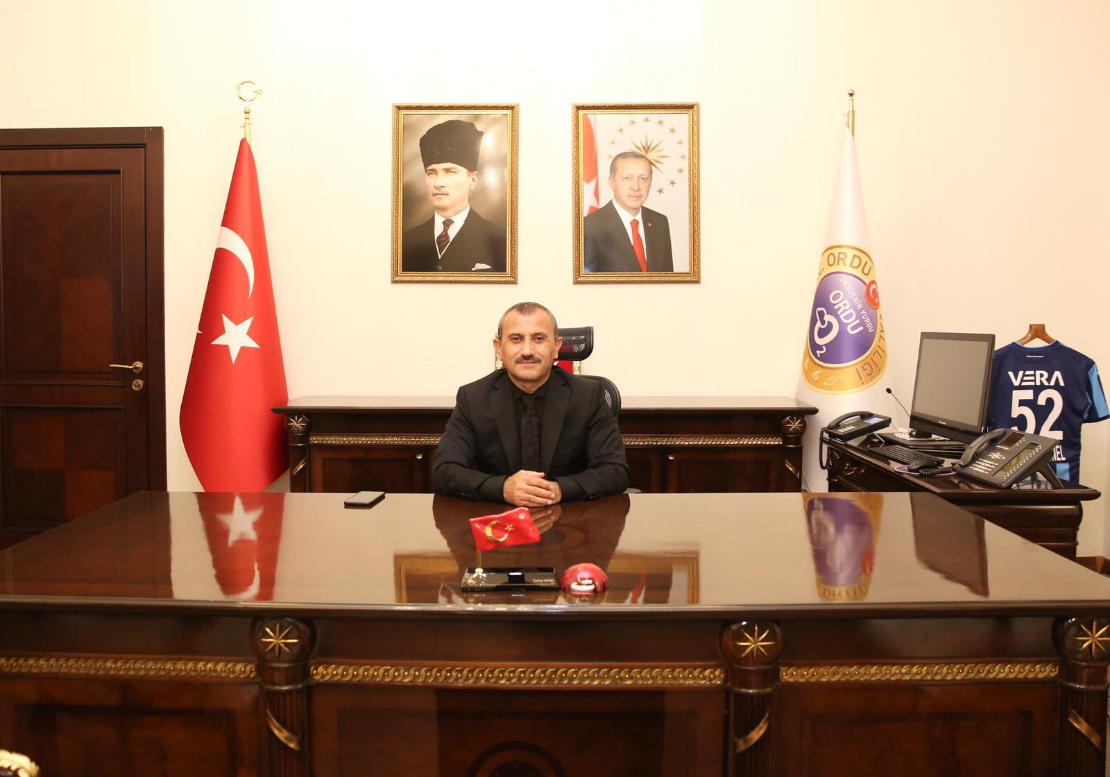 Bu duygu ve düşüncelerle başta vatanı için canını feda eden