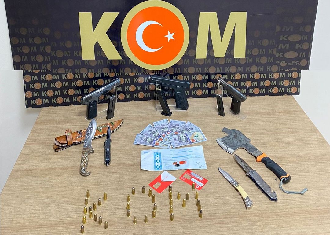 640 kg açık kıyılmış tütün, 3.400 adet içi türün doldurulmuş
