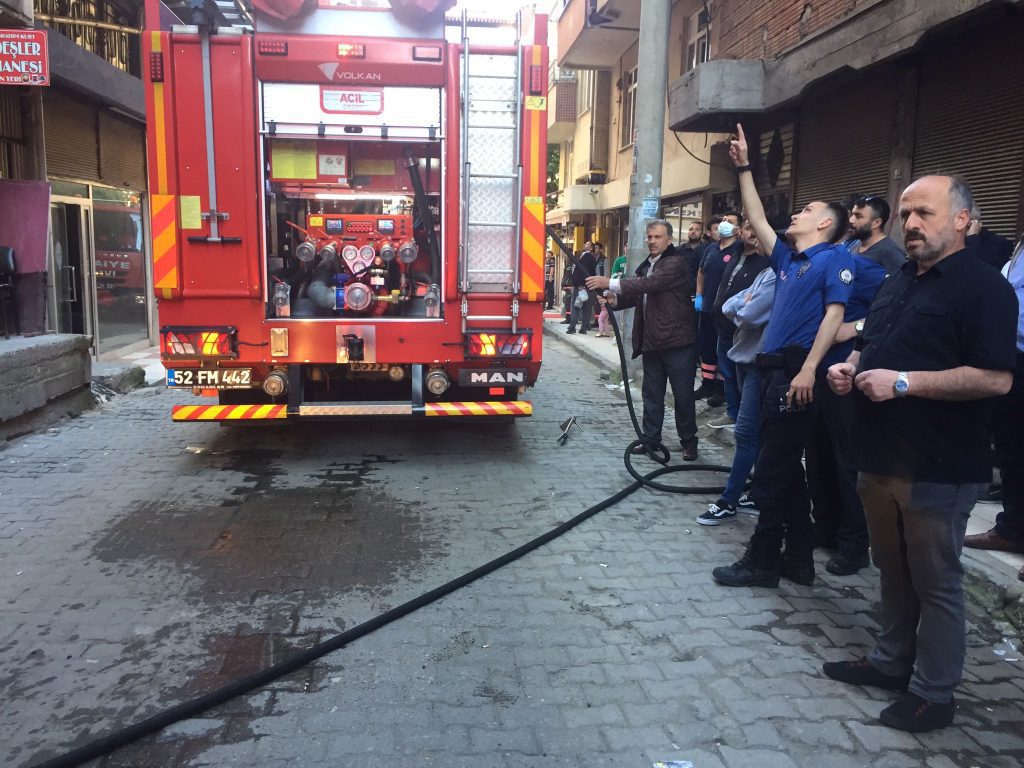 Havalandırma Boşluğunda Çıkan Yangın Korkuttu yan2