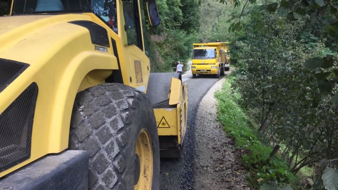 Ordu Büyükşehir Belediyesi, Ulubey ilçesine bağlı Güvenyurt mahalle yolunu asfaltla