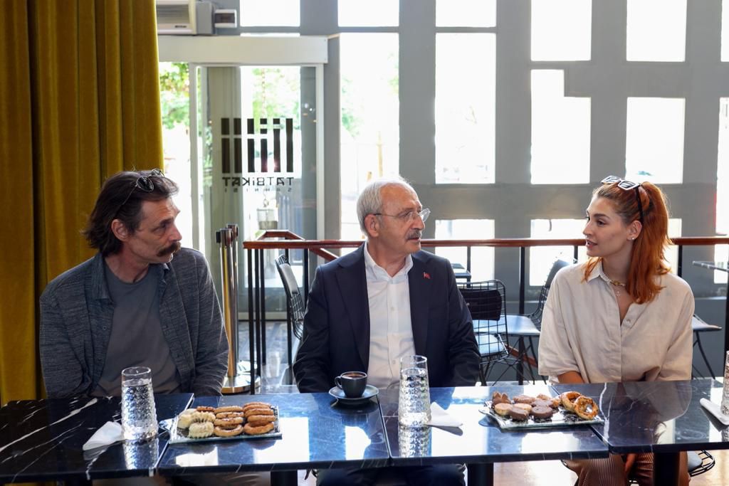 KILIÇDAROĞLU'NDAN ERDAL BEŞİKÇİOĞLU'NA 'TAZİYE' ZİYARETİ er2