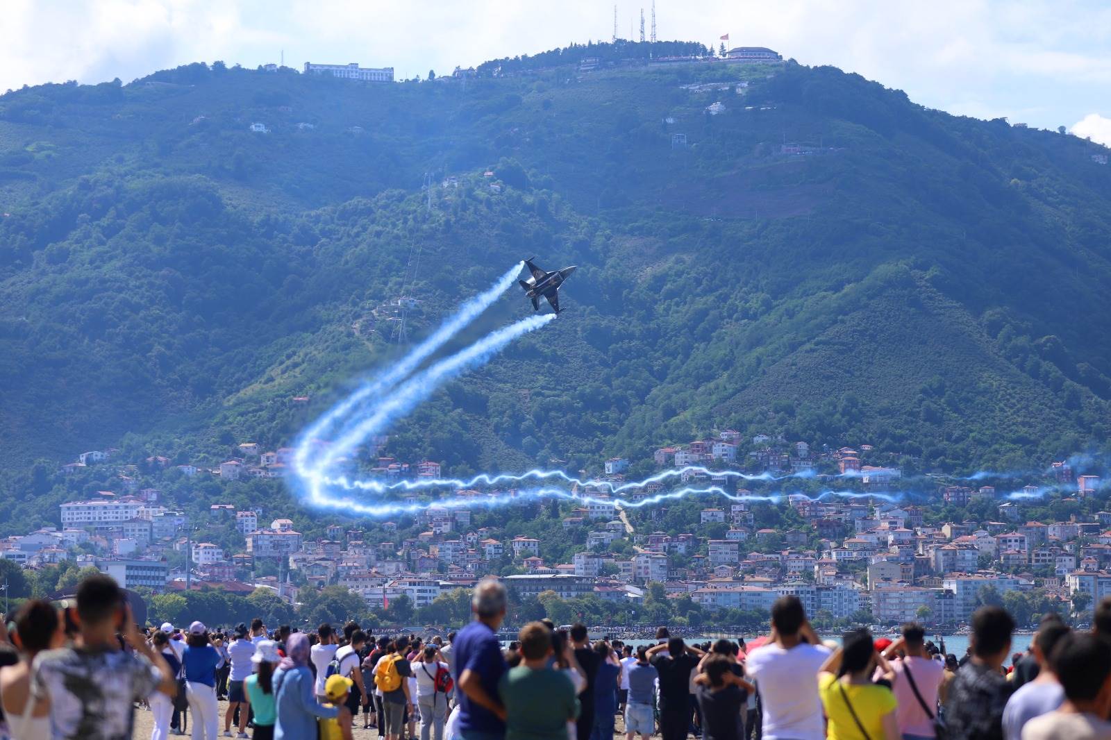 TEKNOFEST kapsamında Türk Hava Kuvvetleri akrobasi timi Solo Türk, Ordu