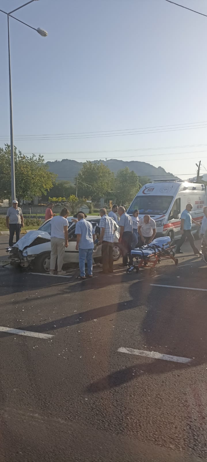 Ünye’de Trafik Kazası 2 Yaralı