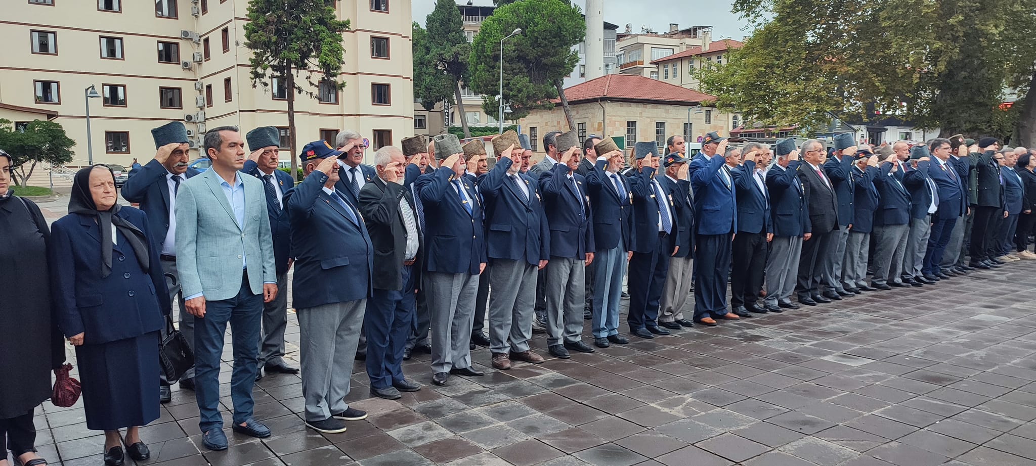 BAŞKAN TAVLI, “BU TOPRAKLAR AZİZ ŞEHİTLERİMİZİN VE GAZİLERİMİZİN BİZLERE VE GELECEK NESİLLERE MİRASIDIR” GA
