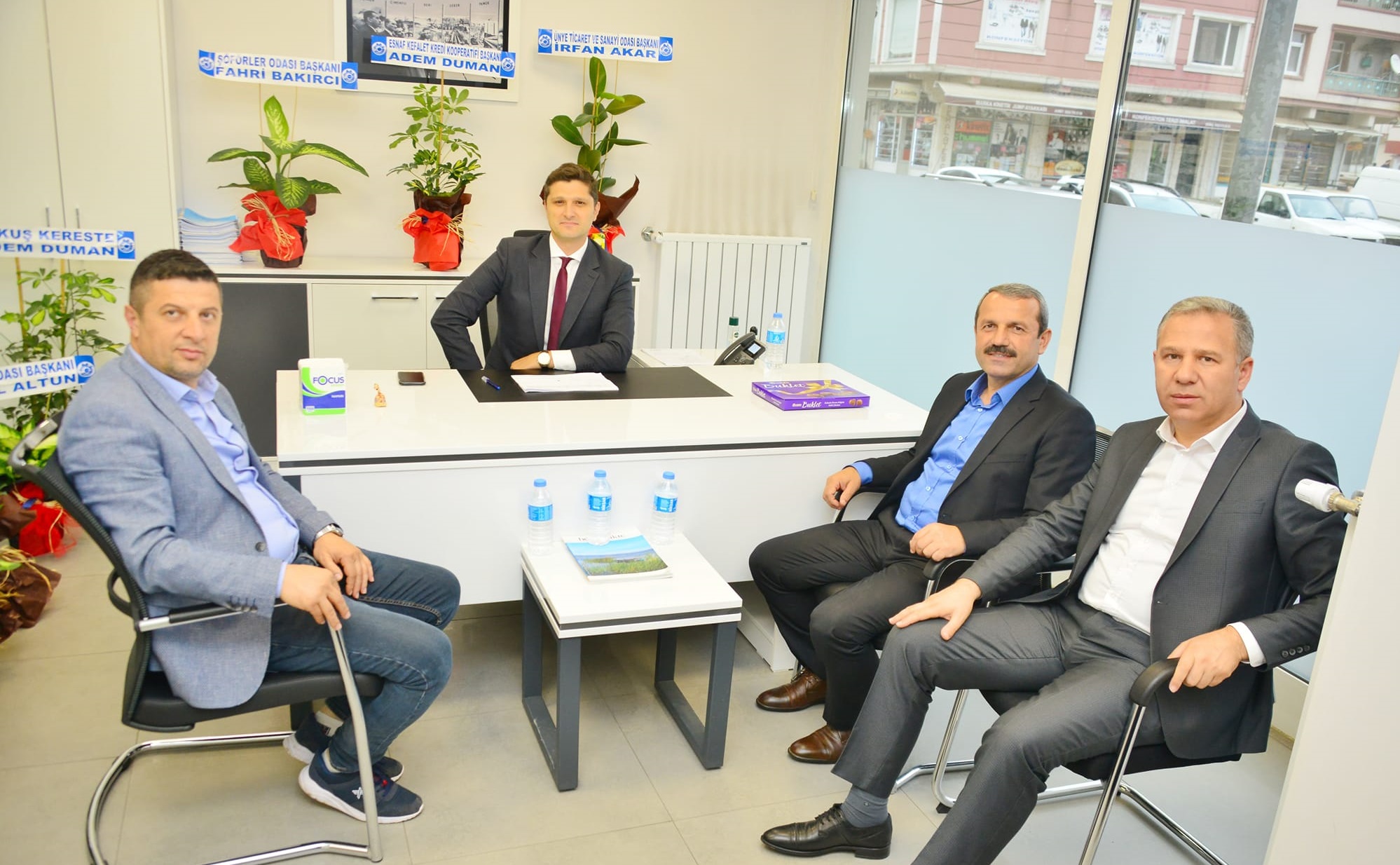 Akkuş’ta Ünye’ye bağlı olarak uydu şubesi hizmeti veren Halk Bankası
