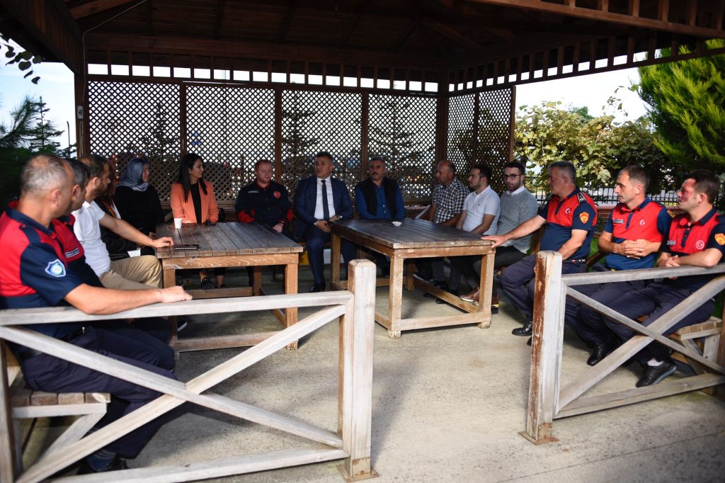 AK PARTİDEN İTFAİYE HAFTASI ZİYARETİ I4