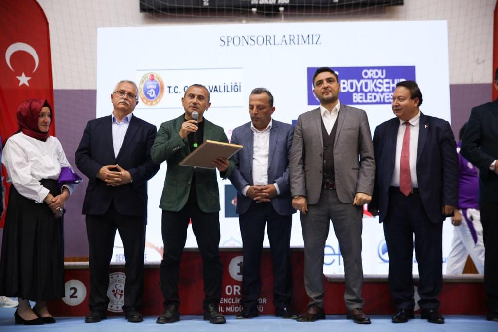 Vali Sonel, Karadeniz İlleri U20 Serbest Güreş Turnuvasının Açılış Programına Katıldı TU1