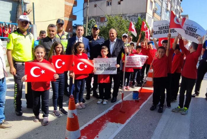 ÜNYE’DE “HAYATA SAYGI DURUŞU” be 1