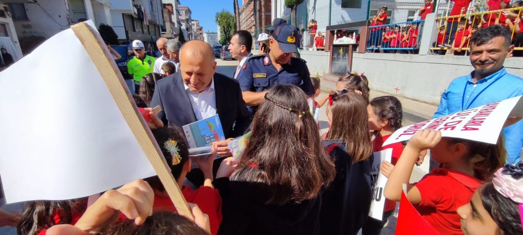 ÜNYE’DE “HAYATA SAYGI DURUŞU” be3