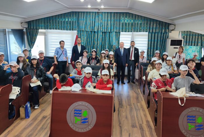 BAŞKAN TAVLI YABANCI ÖĞRENCİLERLE BULUŞTU tav 1