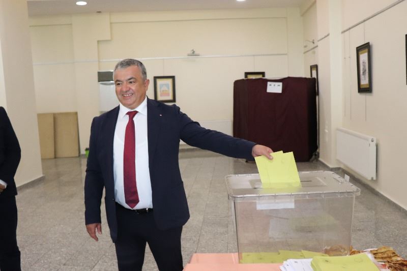 ÜTB SEÇİMLERİNİ MUSTAFA USLU KAZANDI MUSTAFA USLU1