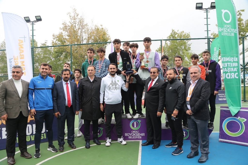 BAŞKENTTE BASKETBOL ŞÖLENİ FİNAL MAÇLARI İLE TAMAMLANDI bas1