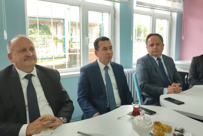 BAŞKAN TAVLI’YA EĞİTİME DESTEK TEŞEKKÜRÜ e2