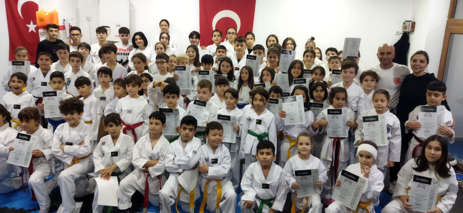 2022 Yılı 3. Dönem kuşak sınavında sporcular bir üst kuşağa