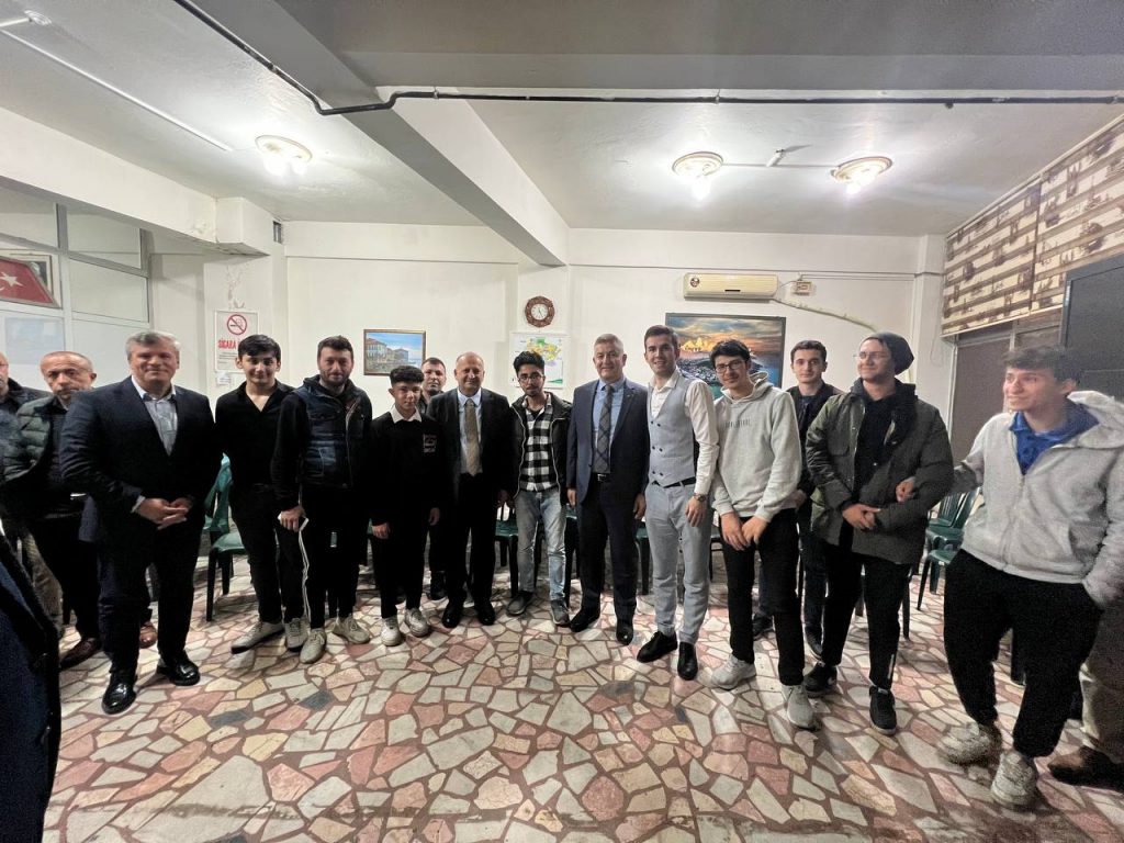 BAŞKAN TAVLI GURBETTEKİ ÜNYELİLERLE BULUŞTU ta1 2