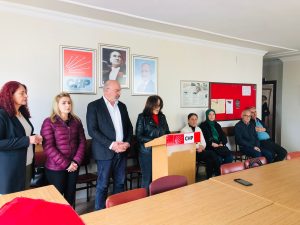 CHP KADIN KOLLARI İL VE İLÇE BAŞKANLARININ

25 KASIM KADINA YÖNELİK