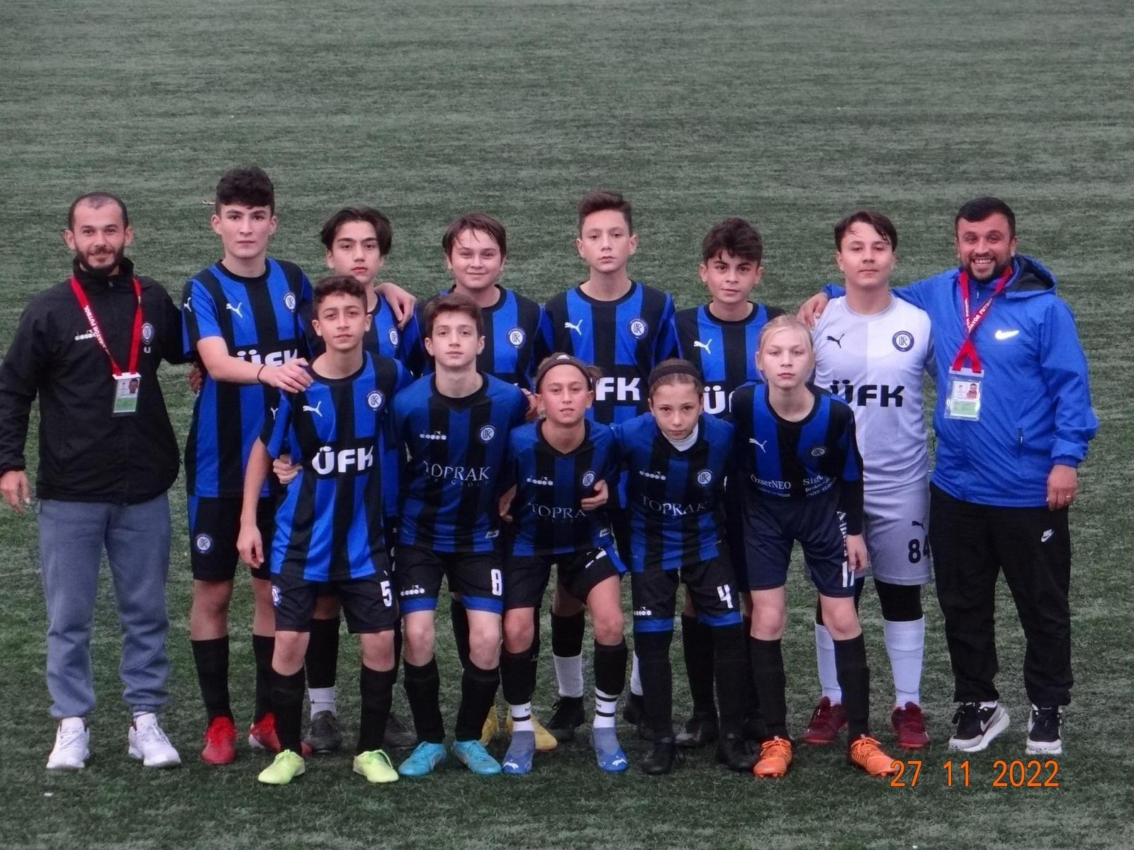 U-16 ligi mücadelesinde Demirspor’u 1-0 mağlup eden Ünye Futbol Kulübü,