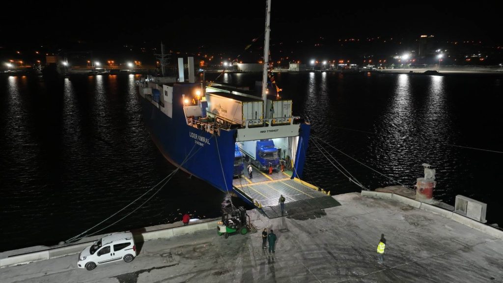 ÜNYE LİMANI DÜNYAYA AÇILDI u 3