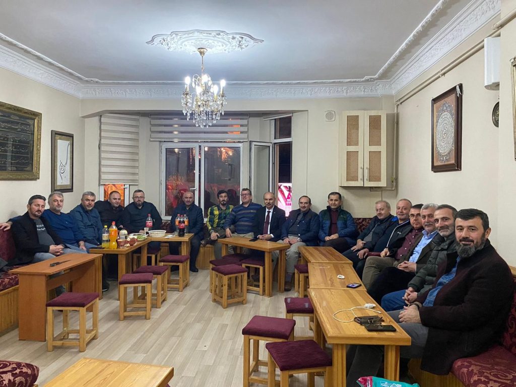 ÜNDER İLE ÜNSİYAD ÜYELERİ BEYOĞLU SOHBETLERİNDE BULUŞTU under4 1