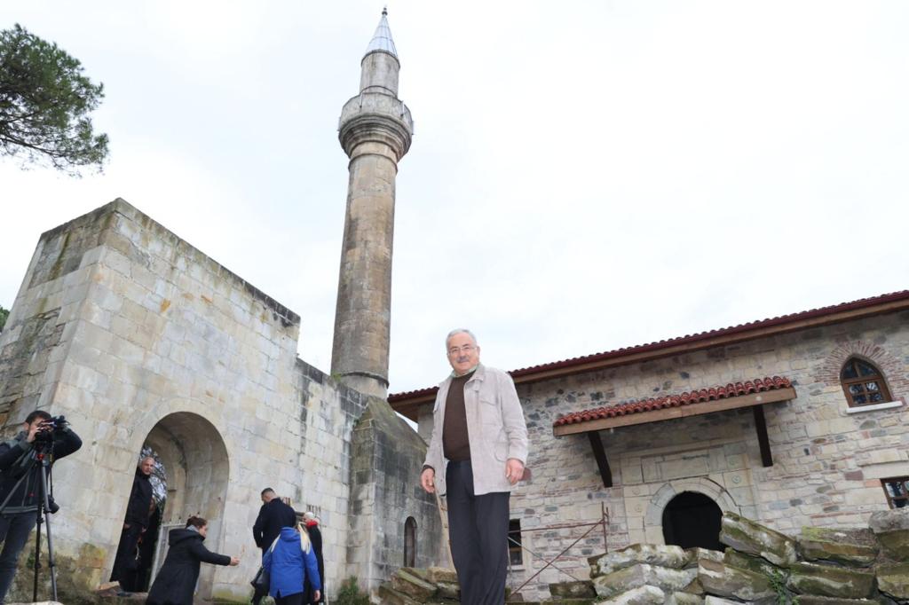 Ordu Valiliği YİKOB tarafından da desteklenen kazı çalışmalarına değinen Başkan